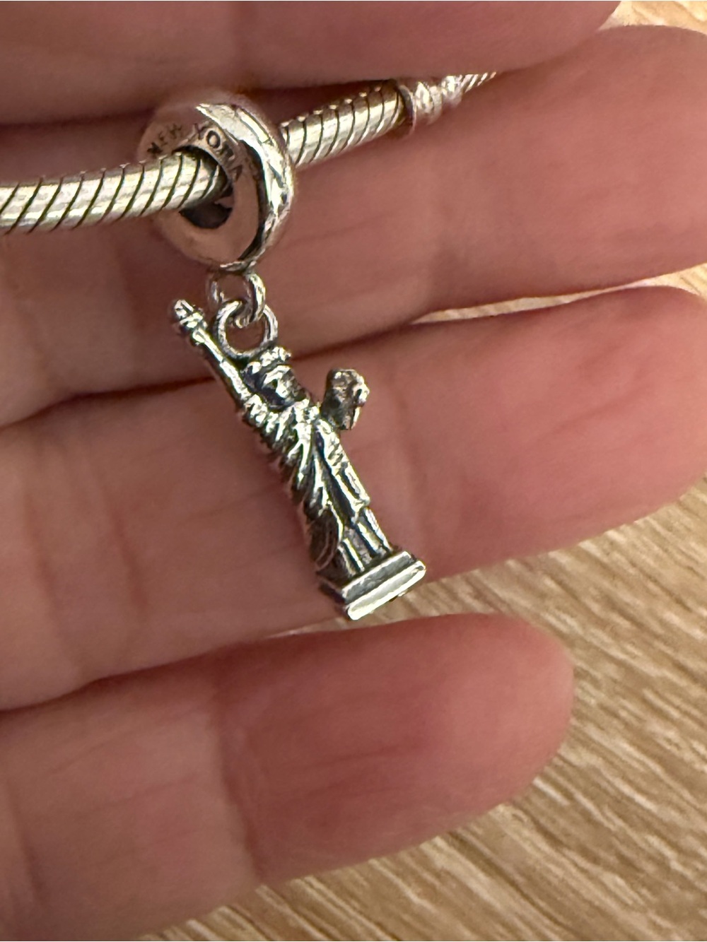Pandora Silver Statue of Liberty Dangle Charm - Silver